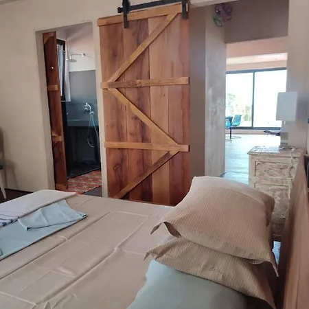 شقة Lux يميناريا
